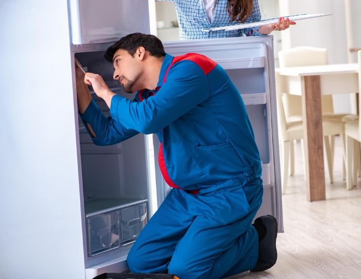 Refrigerator service and cooling check